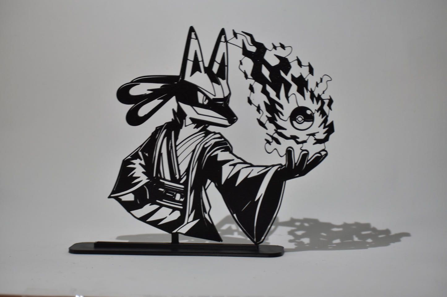 Figura Decorativa Pokémon x Star Wars - Diseño Art Line  | Modelo: Lucario Jedi